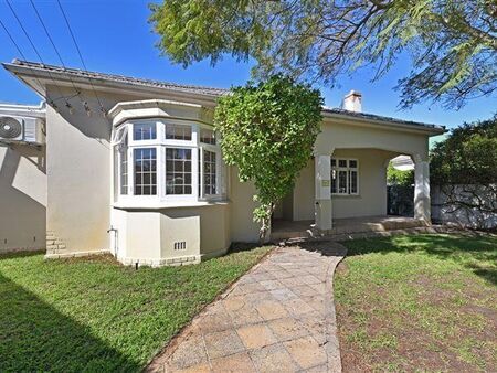 3 Bedroom House in Plumstead