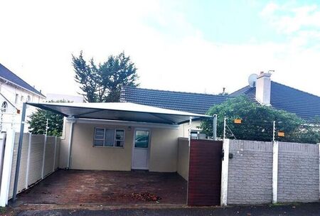 2 Bedroom cottage to rent in Claremont Upper, Cape Town
