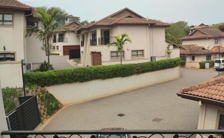 3 Bedroom townhouse - sectional to rent in Izinga, Umhlanga