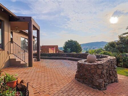 4 Bedroom House in Glenvista