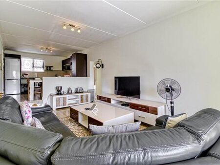2 Bedroom Apartment in Fourways
