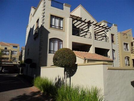 2 Bedroom Apartment in Douglasdale