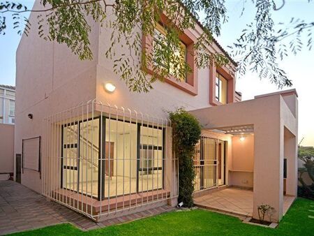 3 Bedroom Townhouse in Bedfordview
