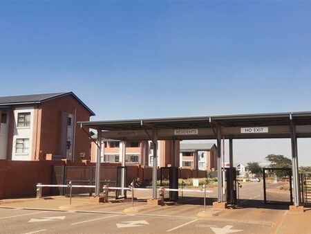 2 Bedroom Apartment in Glen Marais