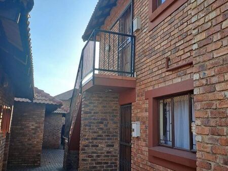 3 Bedroom Townhouse in Edleen