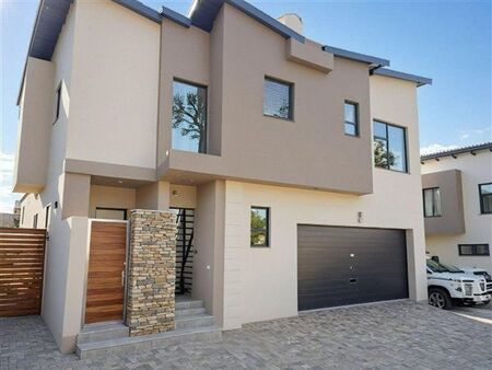 3 Bedroom House in Glen Marais