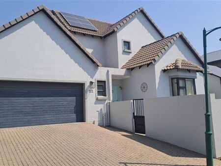 3 Bedroom House in Candlewoods Estate