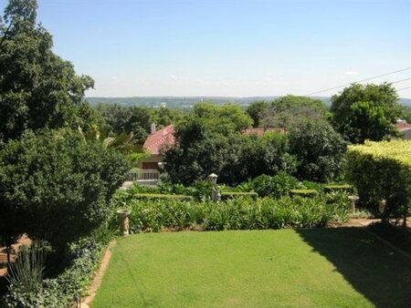 2 Bedroom Apartment in Waterkloof