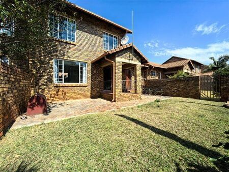 2 Bedroom Townhouse in Magalieskruin