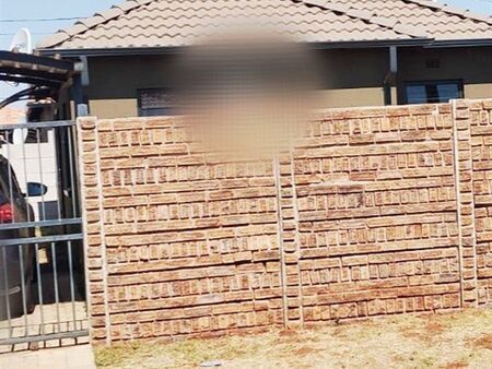 2 Bedroom House in Protea Glen