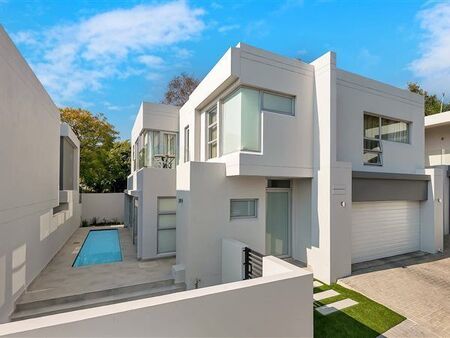 3 Bedroom Cluster in Bryanston