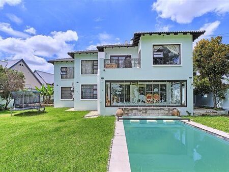 4 Bedroom House in Bryanston