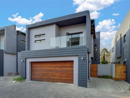 3 Bedroom Cluster in Bryanston