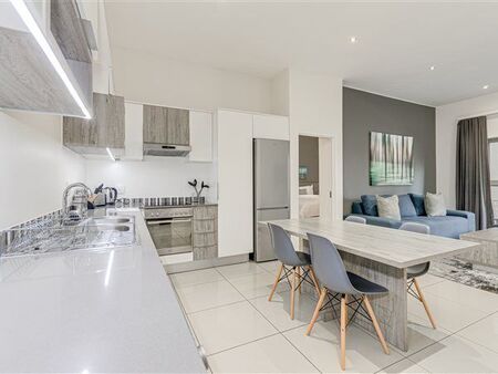 2 Bedroom Apartment in Rosebank
