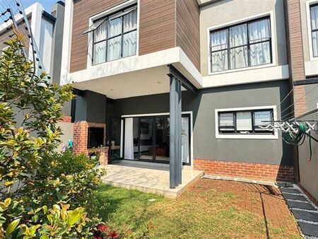 4 Bedroom Townhouse in Sunninghill