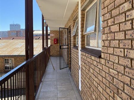 2 Bedroom Townhouse in Kempton Park Central