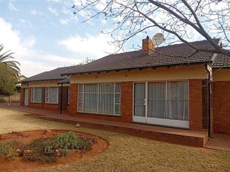 3 Bedroom House in Elspark