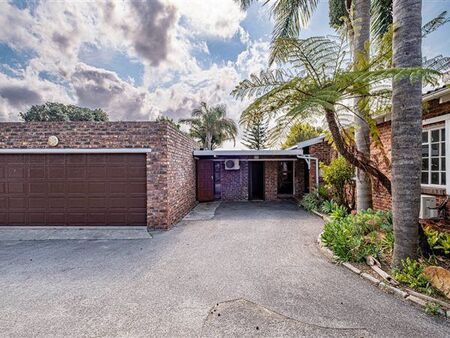 4 Bedroom House in Lorraine