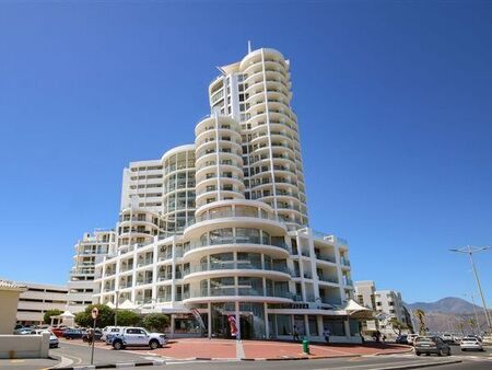3 Bedroom Apartment in Strand North