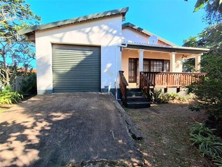 2 Bedroom House in Port Edward