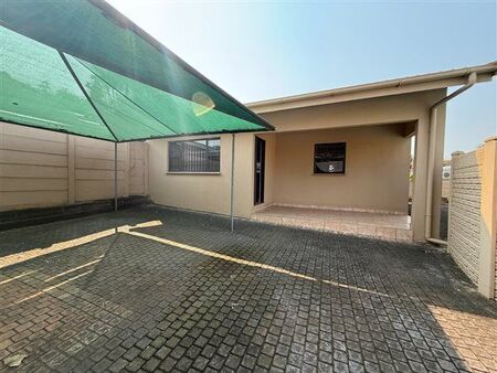 1 Bedroom House in Durban North