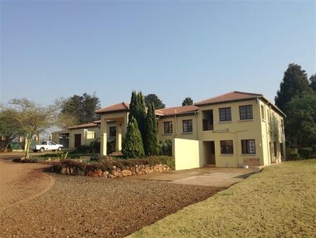2 Bedroom House in Helderblom