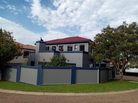 5 Bedroom House in Pinehaven