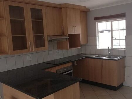 2 Bedroom Simplex in Garsfontein