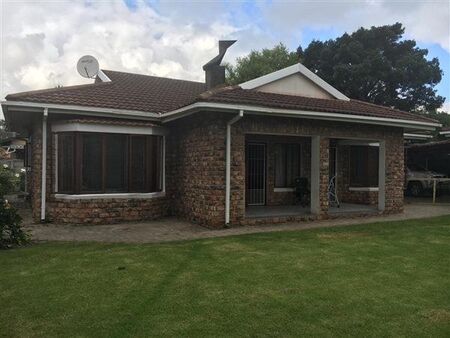 3 Bedroom House in George South