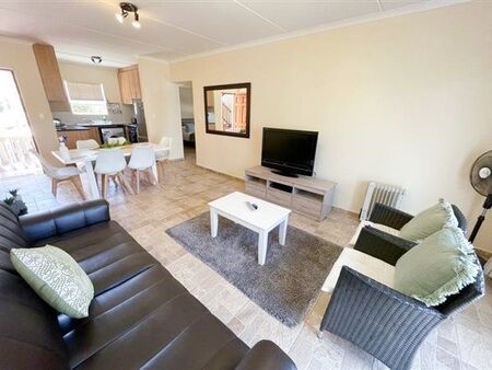 2 Bedroom Apartment in Bloubergrant