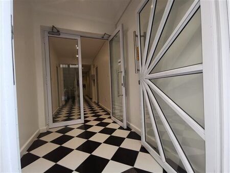 Bachelor apartment in Claremont