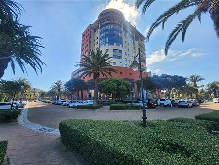 1 Bedroom Apartment in Century City