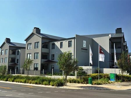 2 Bedroom Apartment in Burgundy Estate