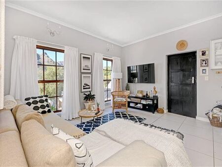 2 Bedroom Apartment in Hout Bay and surrounds
