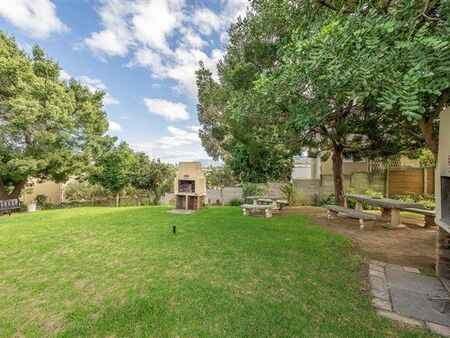 2 Bedroom Apartment in Bellville Central
