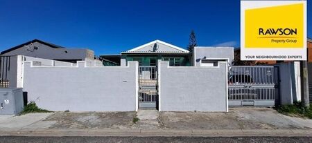 3 Bedroom house to rent in Beacon Valley, Mitchells Plain