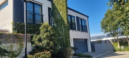 3 Bedroom house to rent in Rondebosch, Cape Town