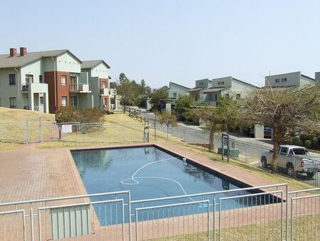 1 Bedroom apartment to rent in Jackal Creek Golf Estate, Randburg