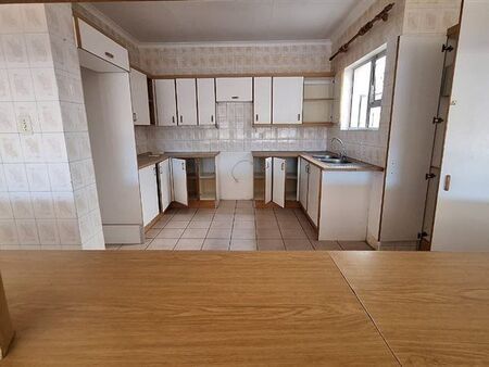 3 Bedroom Apartment in Dorchester Heights