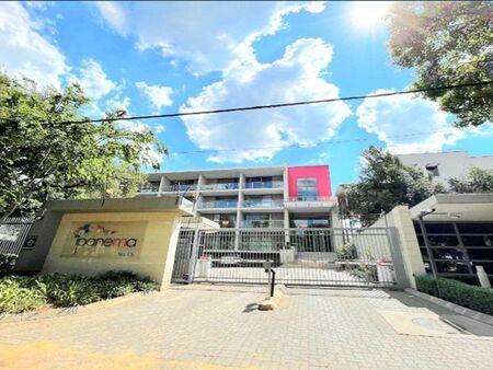 2 Bedroom Apartment in Houghton Estate