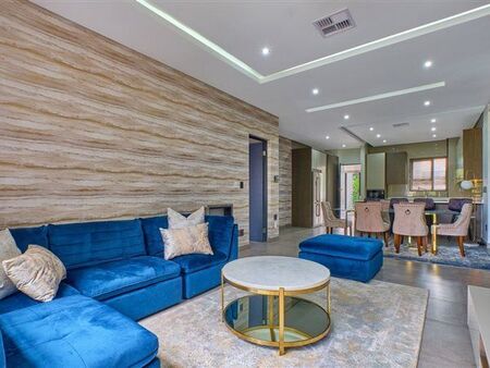 3 Bedroom Apartment in Houghton Estate