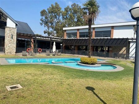 3 Bedroom Apartment in Olivedale