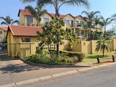 2 Bedroom Apartment in Sundowner