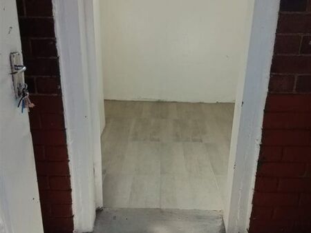 Studio apartment in Rosettenville