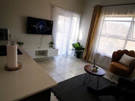 Studio Apartment in Oakdene