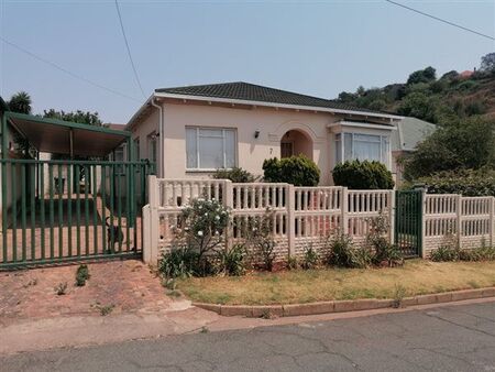 3 Bedroom House in Kensington