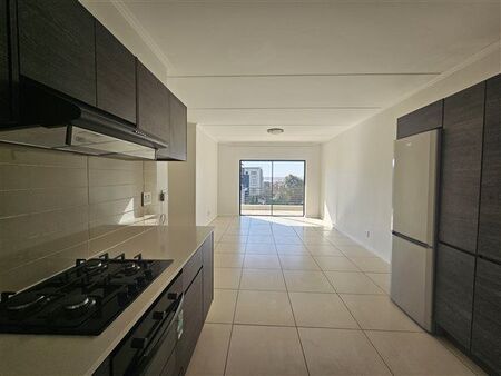 2 Bedroom Apartment in Fourways
