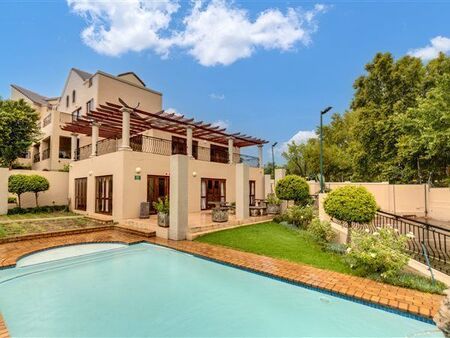 1 Bedroom Apartment in Sunninghill