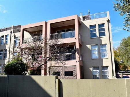 2 Bedroom Apartment in Sunninghill