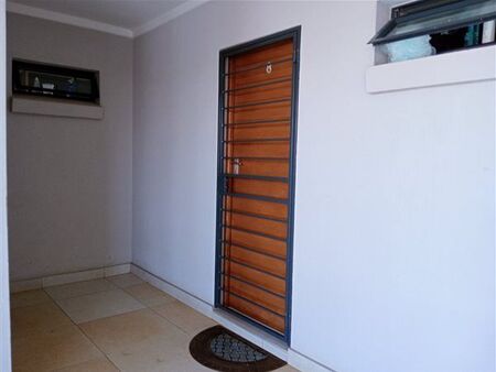 1 Bedroom Apartment in Glen Marais